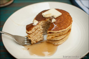 oat & cottage cheese pancakes | © karacooks